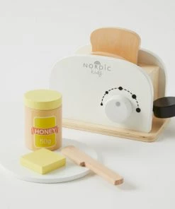 PILBEAM WOODEN TOASTER SET